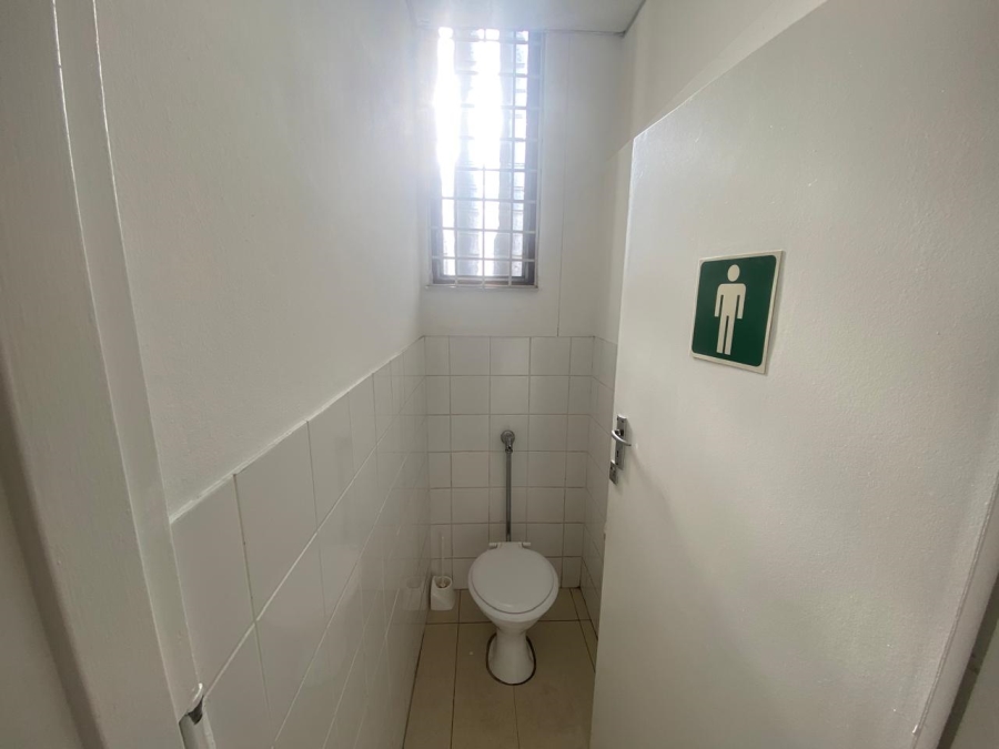 To Let commercial Property for Rent in Brackenfell Central Western Cape